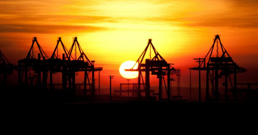 A nova rota logística dos EUA e o impacto para o Brasil