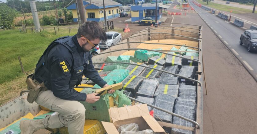 Polícia Rodoviária Federal intercepta carga de drogas de mais de 5,4 toneladas em caminhão na rodovia BR-163, próximo a Lindoeste