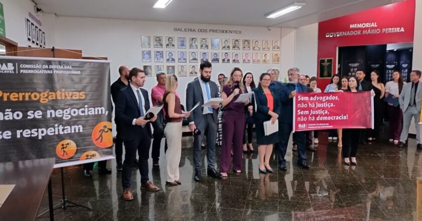 Câmara Realiza Ato de Desagravo