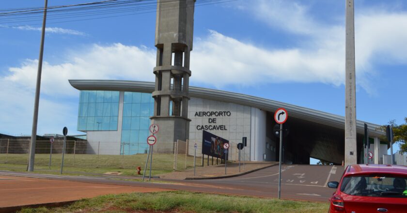 Em Cascavel, voo atrasado e multa imediata: sem escalas para penalizar!