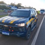 Acidente na BR-277 em Cascavel deixa motociclista ferido após batida por trás