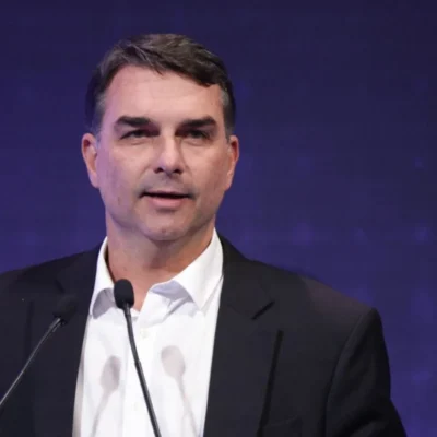 Flávio se une ao Missão, mas enfrenta dificuldades para formalizar sua candidatura