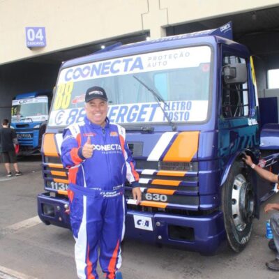 Cleber Fonseca frustrado com quebra da capa seca do Scania